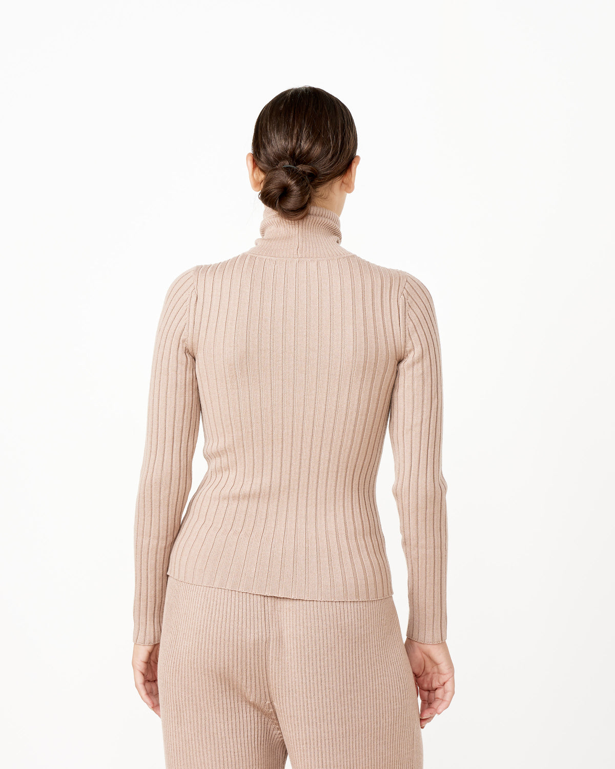 Line Turtleneck Misha & Puff - Discover the newest trends and